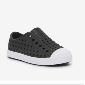 Native Jefferson Slip Ons